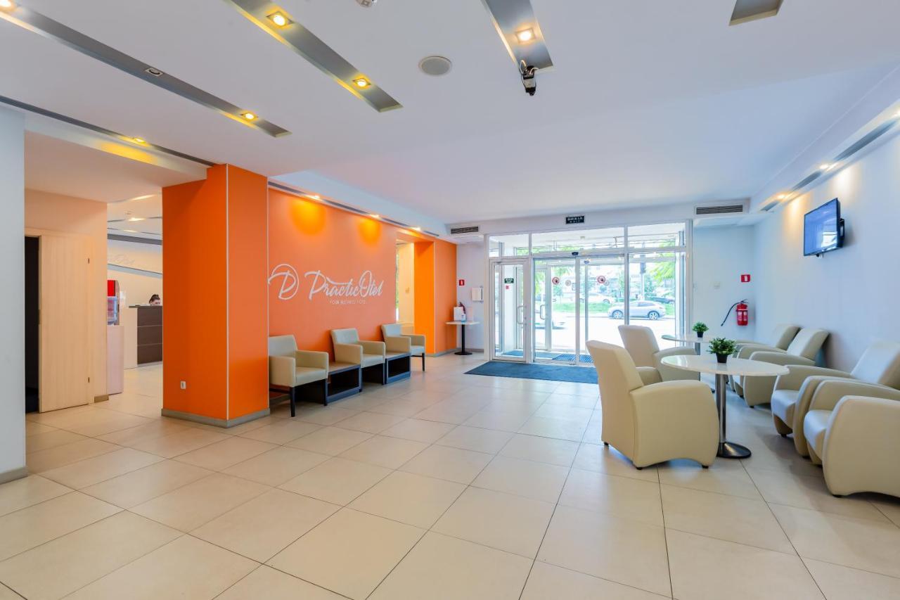 Practicotel Kiev Eksteriør bilde
