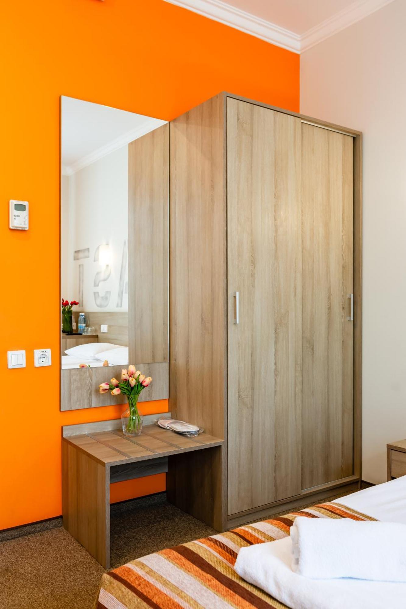 Practicotel Kiev Eksteriør bilde