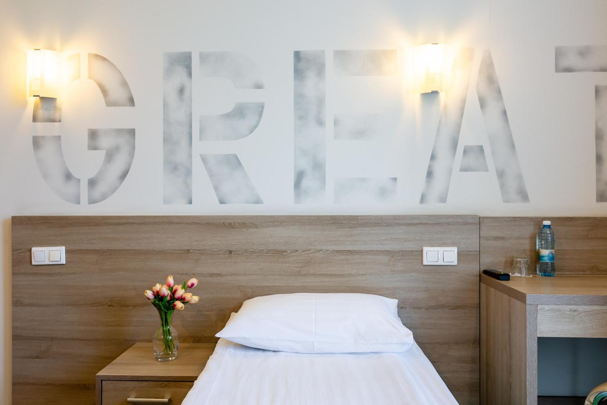 Practicotel Kiev Eksteriør bilde